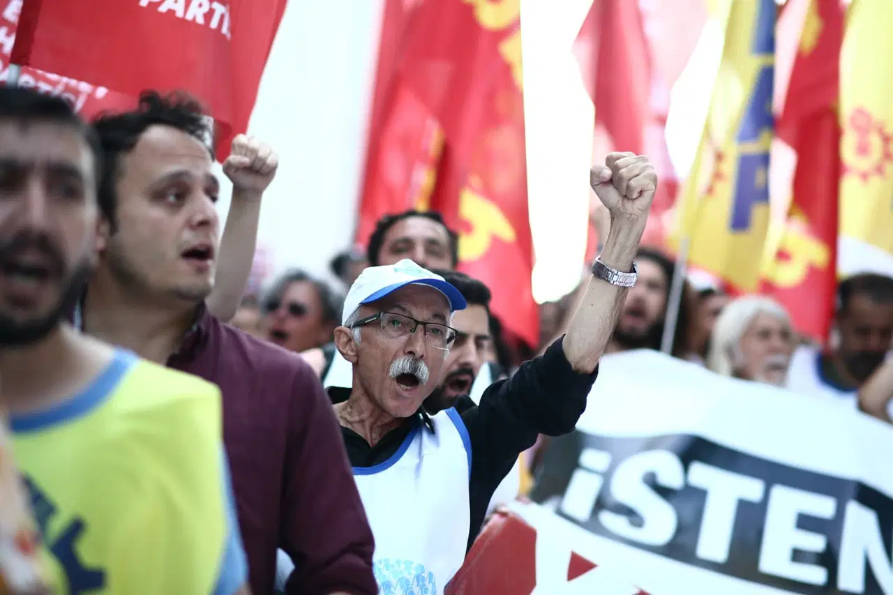 nato-protestosu2-1783446037159070555